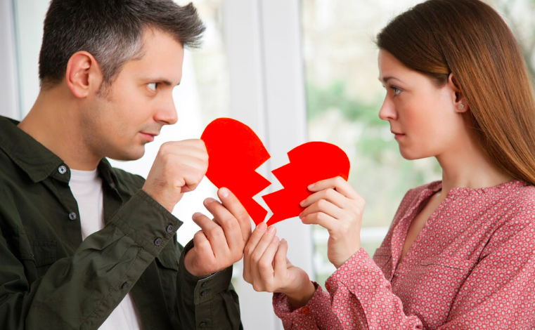 鹰潭离婚如何申请财产保全冻结对方账户